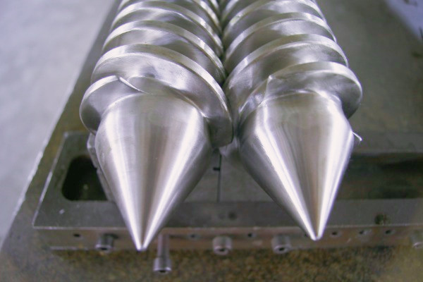 锥形双螺杆实拍照片